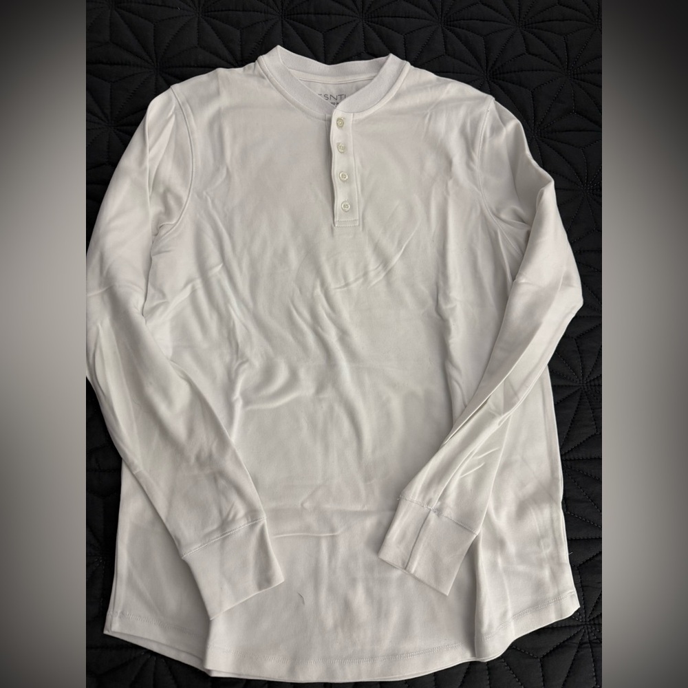 ESNTLS White L/S Henley - M